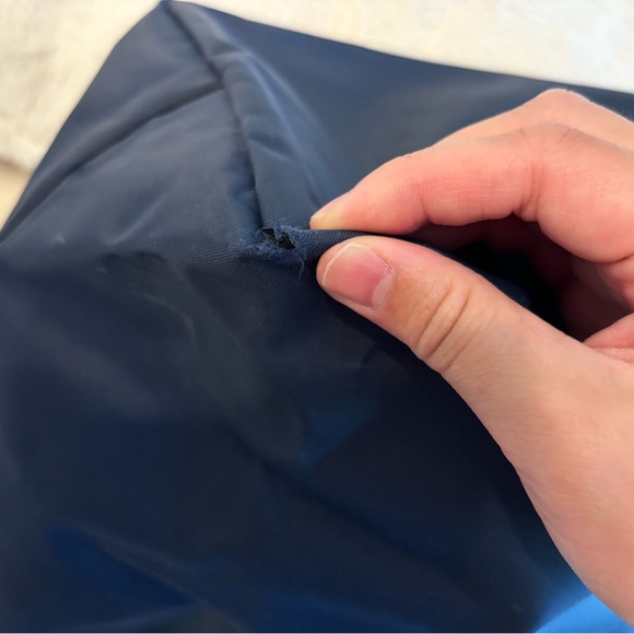 Navy Longchamp Tote- Preloved - Picture 4 of 15